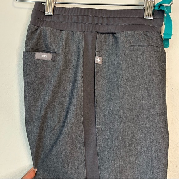 Figs Scrub Pants Women XS Gray Graphite Livingston Technical Collection Medical - Picture 9 of 13